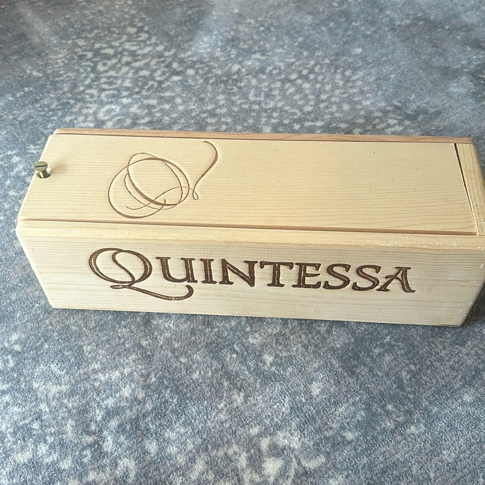QUINTESSA 1 BOTTLE WOODEN CARRIER BOX